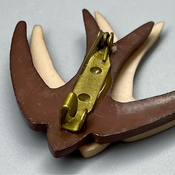 Vintage Celluloid Love Birds Swallows Brooch Pin - Picture 10 of 14